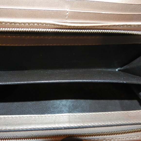 Limited Edition Gucci Guccissma Rose Gold Continental Wallet Hawaii Exclusive - Picture 12 of 16